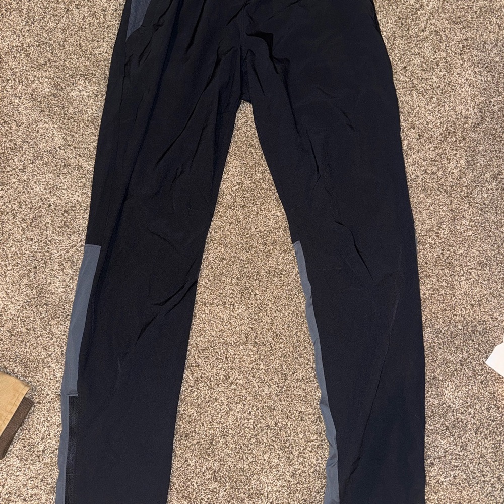 Under Armour Men's Black and Gray Joggers